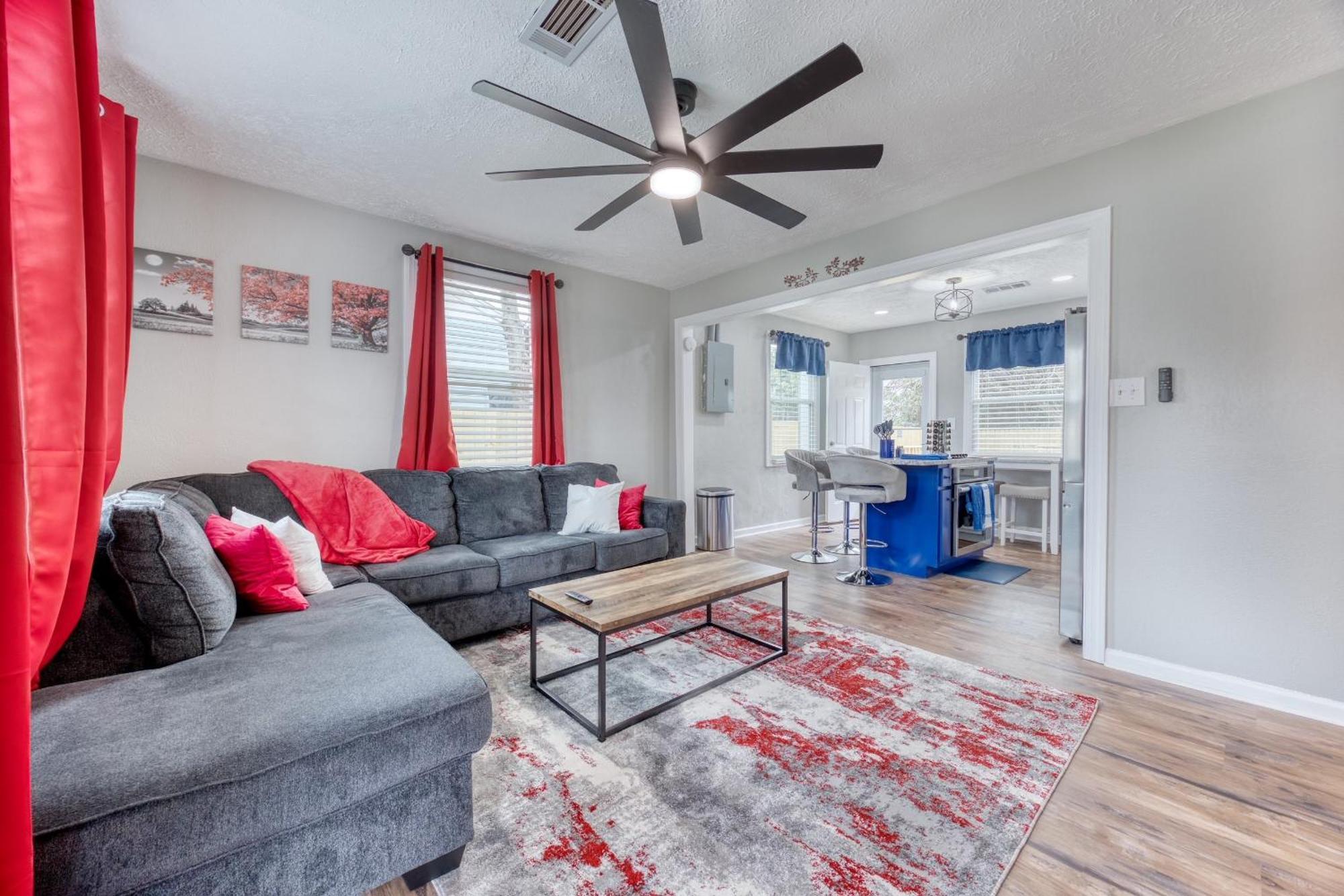 Cozy With Views Holiday home Columbus